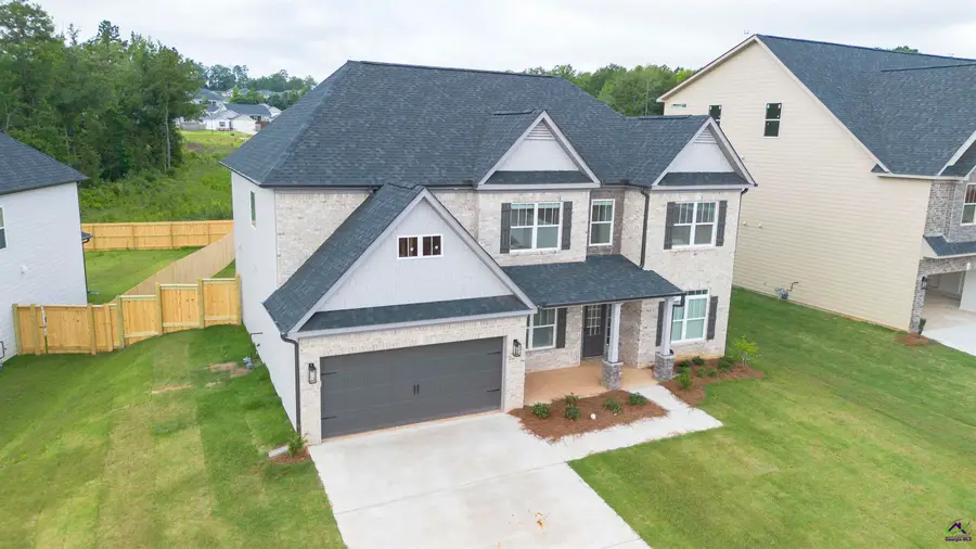 210 Garnet Drive, Bonaire, GA 31005 - Image #2