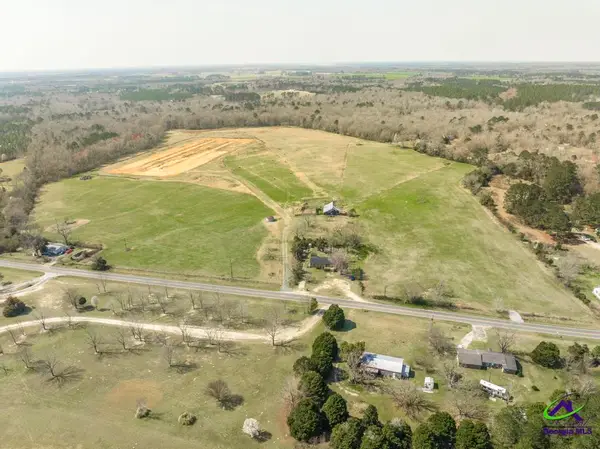 406 Mac Thompson Road, Cochran, GA 31014