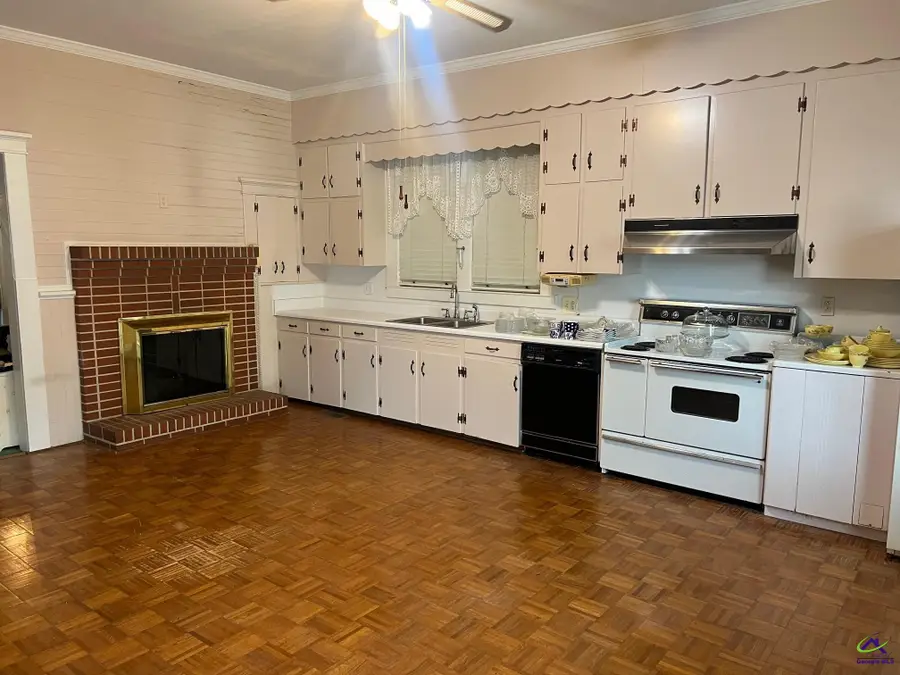 25 W Marion Street, Reynolds, GA 31076 - Image #3