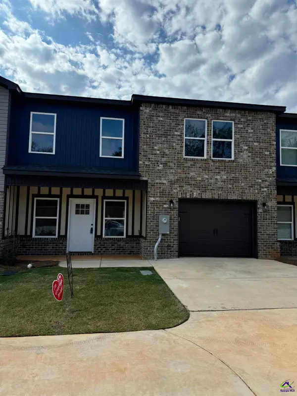 310 Beau Claire Circle, Byron, GA 31008