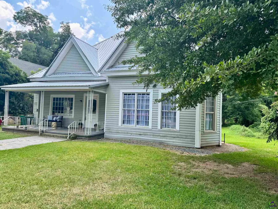 513 College Street, Dawson, GA 39842 - #3