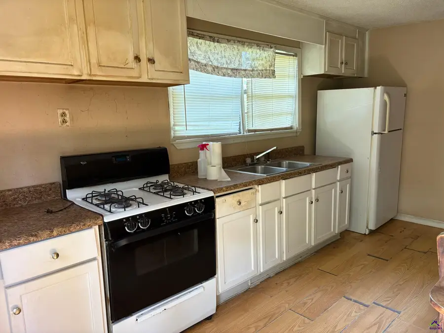 226 South Street, Marshallville, GA 31057 - Image #2