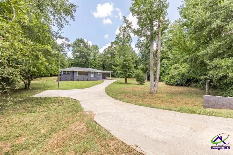 880 Winchester Circle, Macon, GA 31210 - Image #2