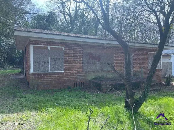 4062 BROADWAY, Macon, GA 31206