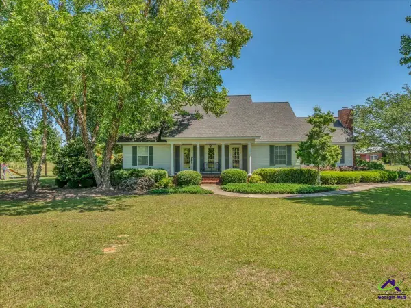 564 E Columbus Highway, Hawkinsville, GA 31036