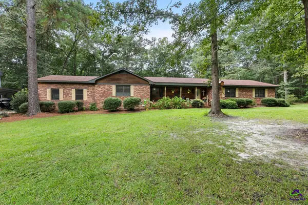 562 W Anderson Street, Oglethorpe, GA 31068