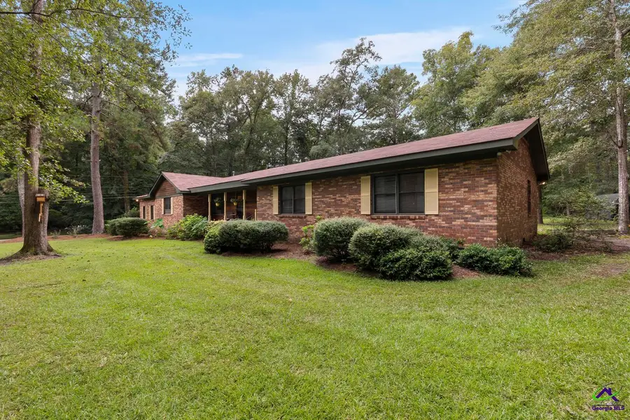 562 W Anderson Street, Oglethorpe, GA 31068 - Image #3