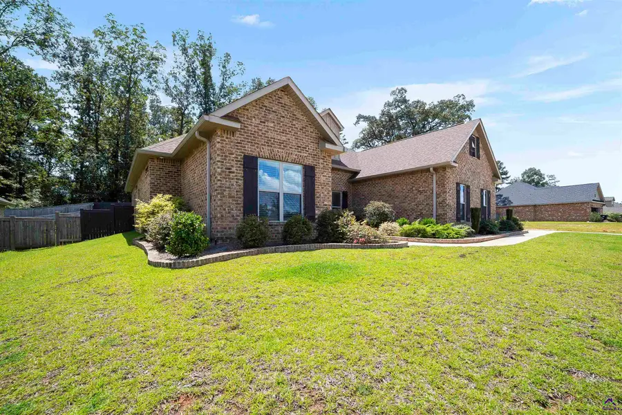300 Rustic Live Oak Trail, Bonaire, GA 31005 - Image #3