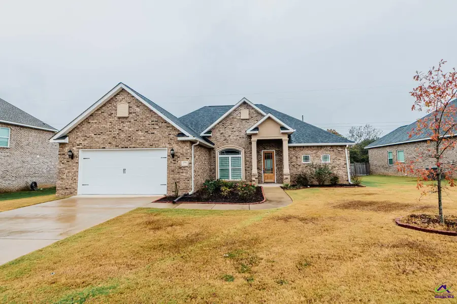 256 Ashley Nicole Avenue, Bonaire, GA 31005 - Image #2