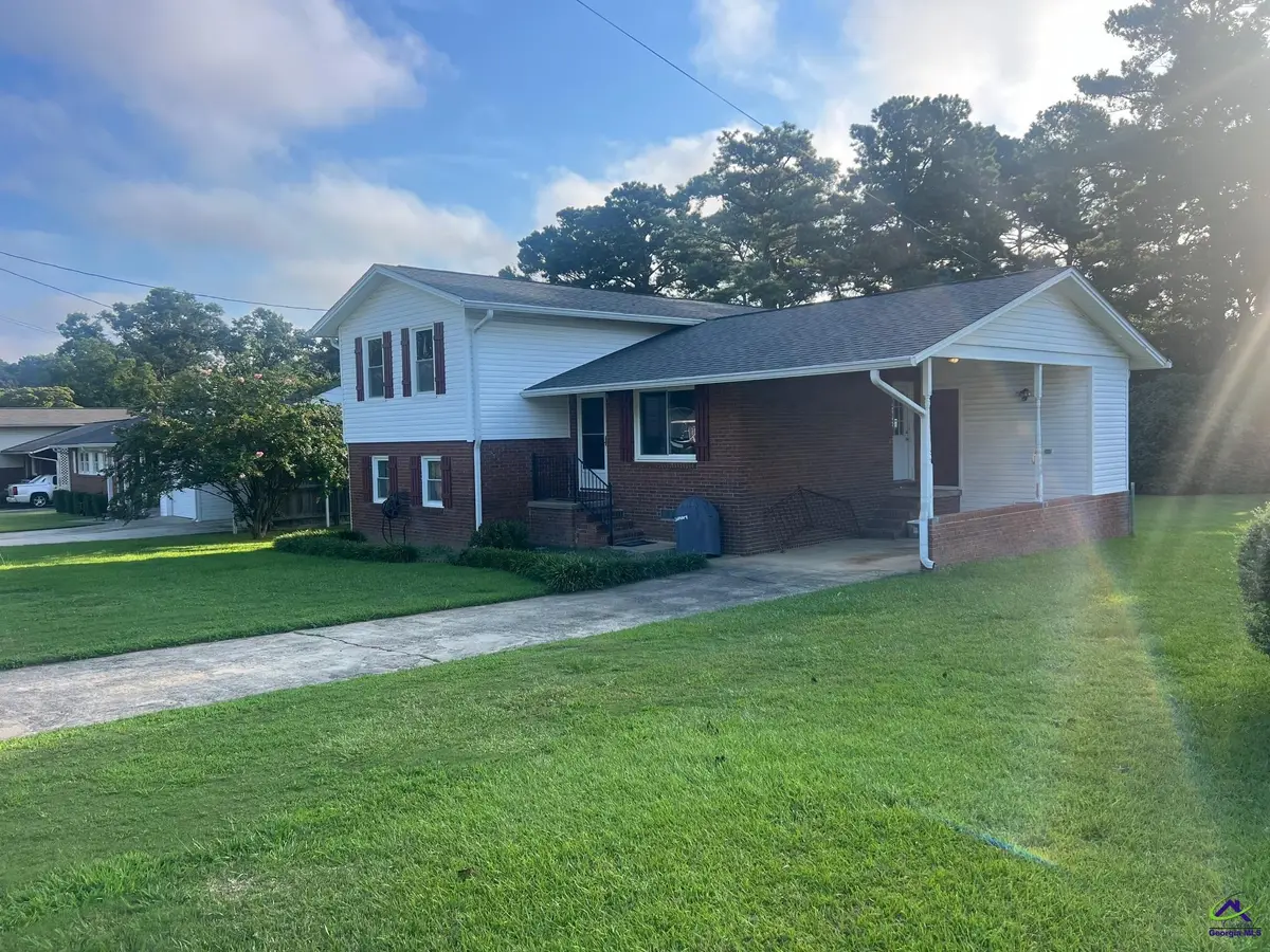 213 Self Street, Warner Robins, GA 31088 - Image #1