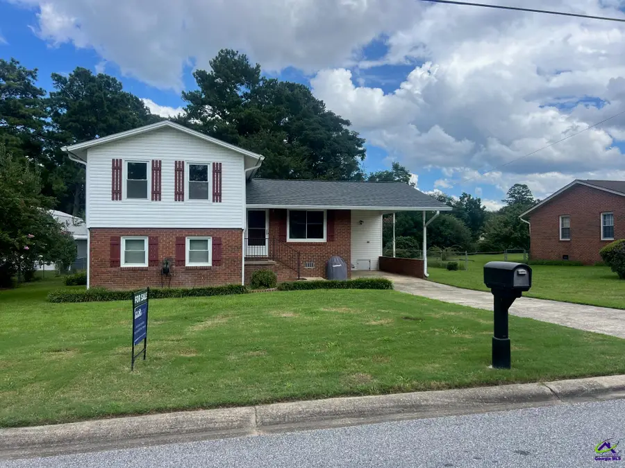 213 Self Street, Warner Robins, GA 31088 - Image #2