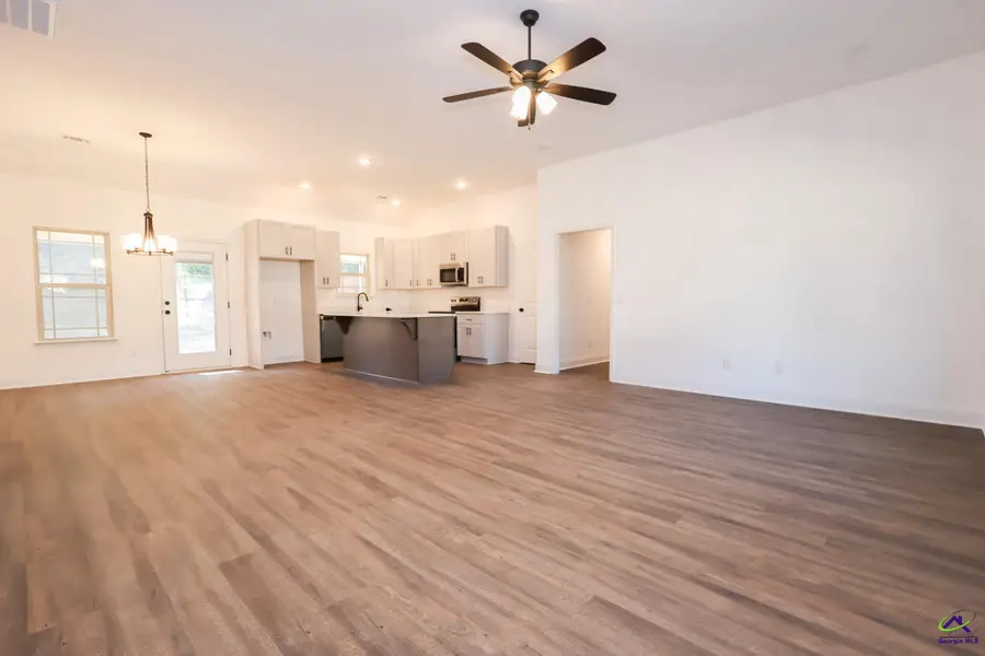 402 Collins Estate Avenue, Centerville, GA 31028 - Image #2