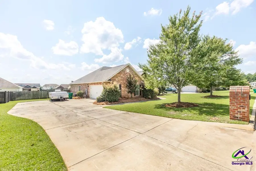 250 Hathersage Drive, Kathleen, GA 31047 - Image #2