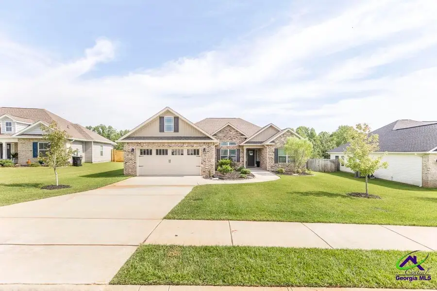 310 Creek Ridge Dr, Warner Robins, GA 31088 - Image #3