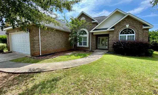 104 Manchester Lane, Byron, GA 31008