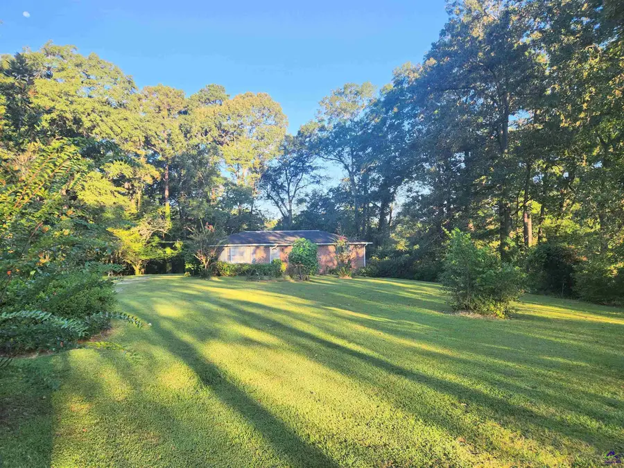 105 Sasser Drive, Bonaire, GA 31005 - Image #2