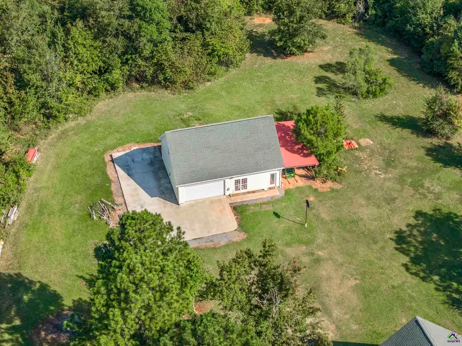 1979 Dent Rd., Musella, GA 31066 - Image #2