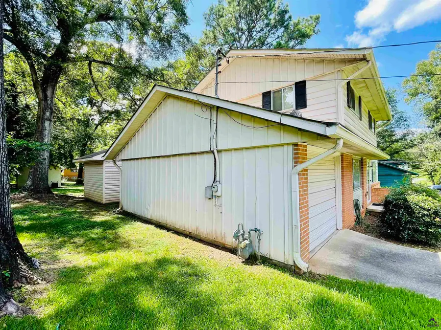 859 S Forest Lake Drive, Macon, GA 31210 - Image #2