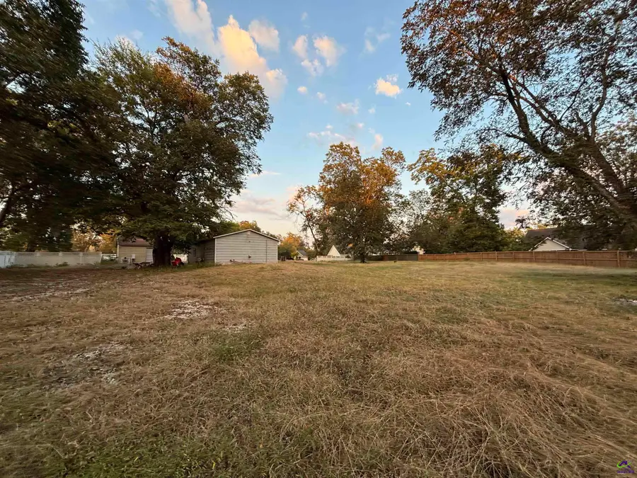 140 Racetrack Drive, Cochran, GA 31014 - Image #3