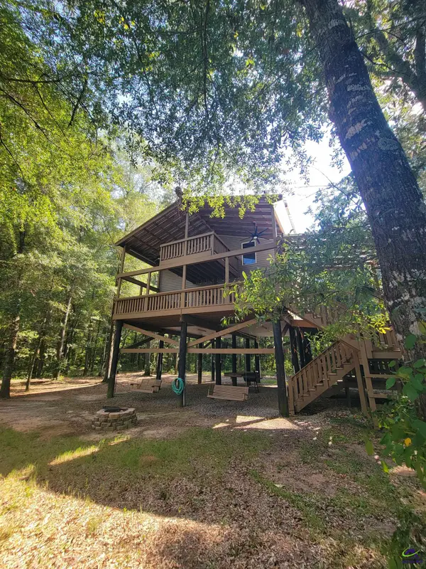 319 Riverside Drive, Hawkinsville, GA 31036