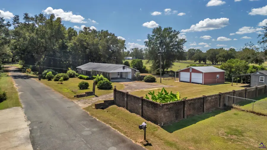 8 Valleywood Trail, Hawkinsville, GA 31036 - Image #2