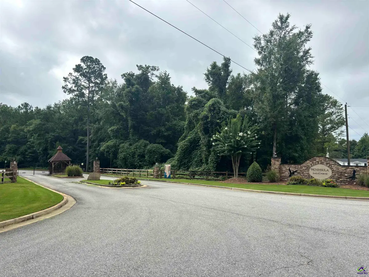 140 Peninsula Avenue, Macon, GA 31220 - #1