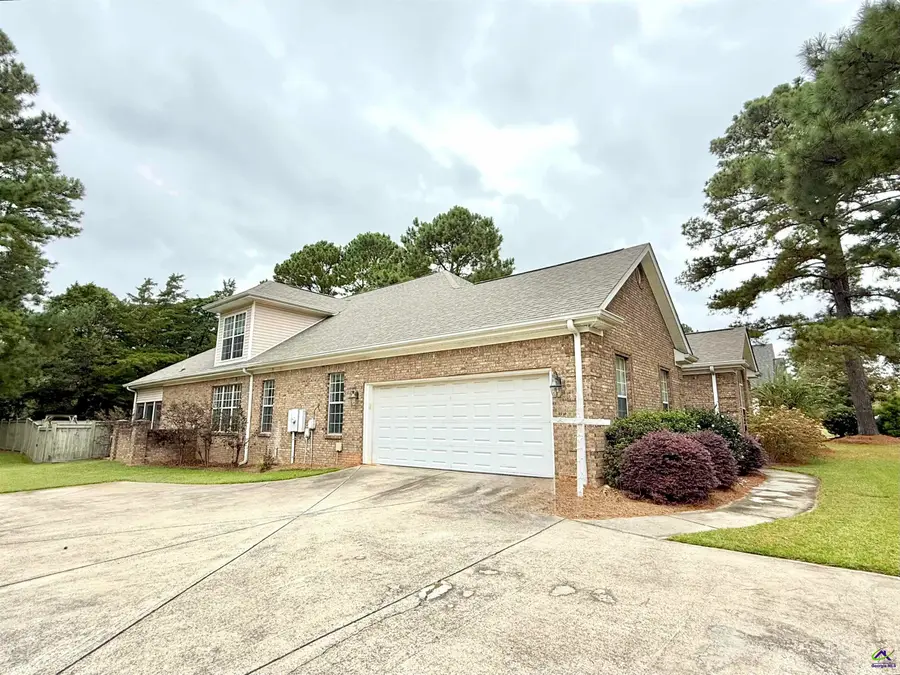 303 Idle Pines Drive, Perry, GA 31069 - Image #3