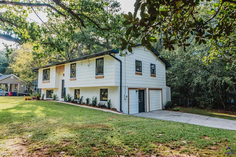 1369 King Arthur Drive, Macon, GA 31220 - #3