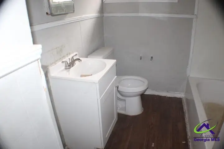 2452 Thrasher Ave, Macon, GA 31204 - #3