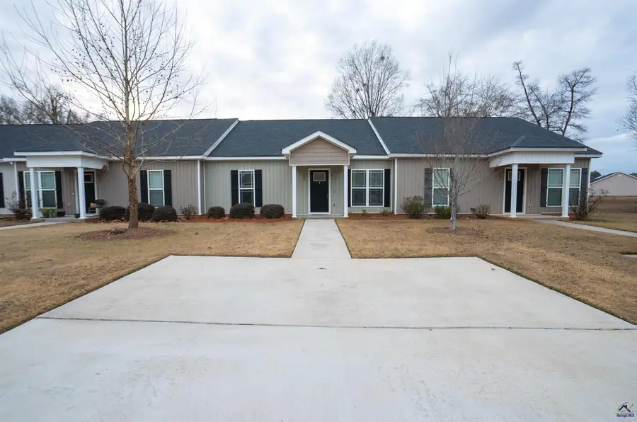 203 Washington Place Drive, Perry, GA 31069 - Image #3