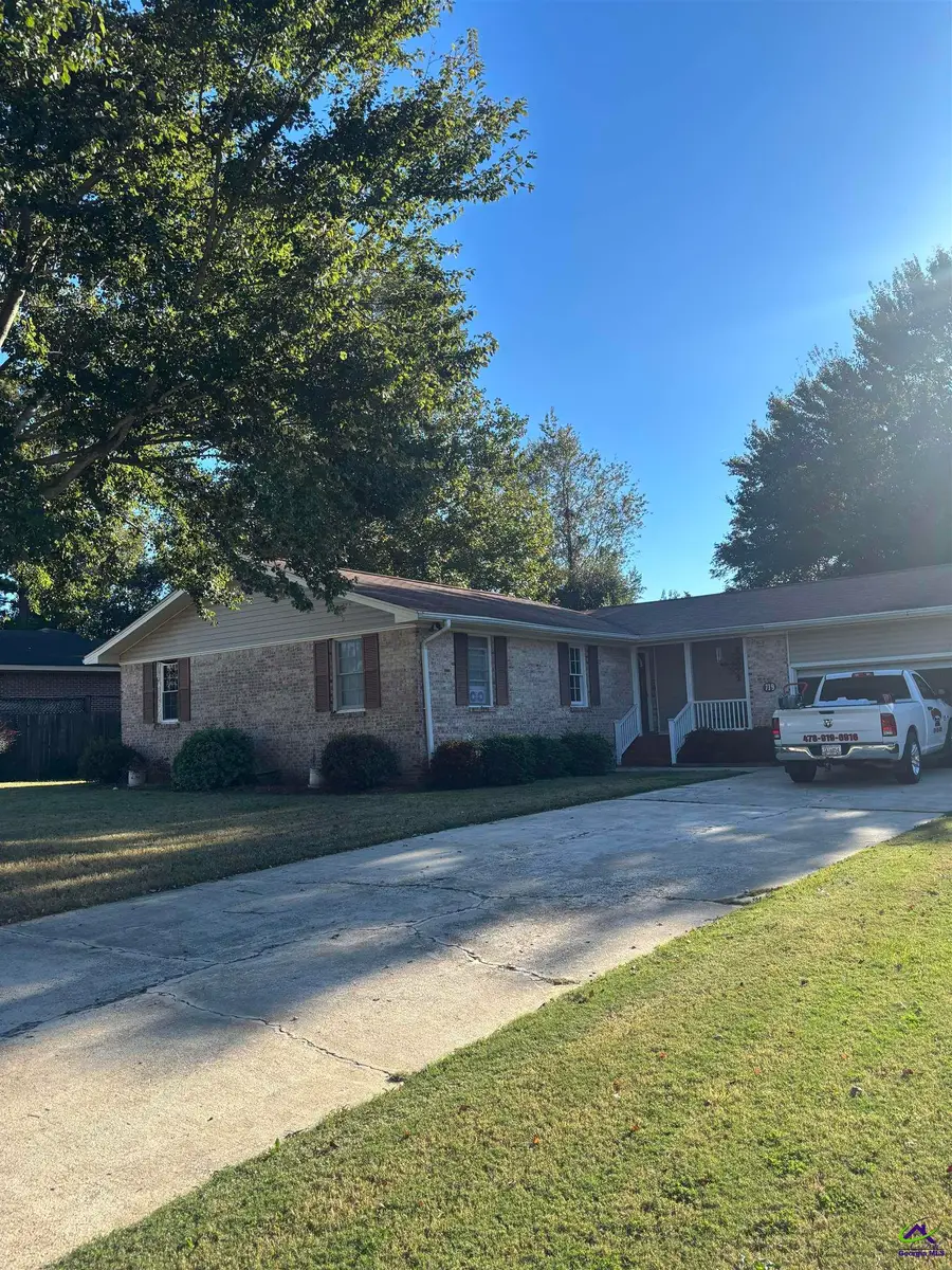 719 Meadowridge Drive, Warner Robins, GA 31093 - Image #2