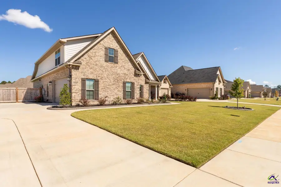 403 Foxberry Nook, Kathleen, GA 31047 - Image #2