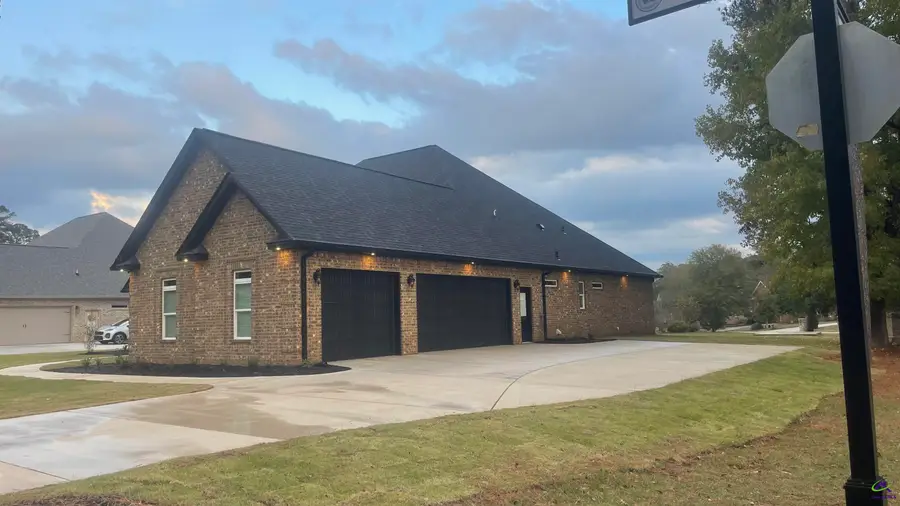 114 Hampton Point, Warner Robins, GA 31088 - Image #3