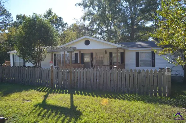 134 Bowers, Macon, GA 31217