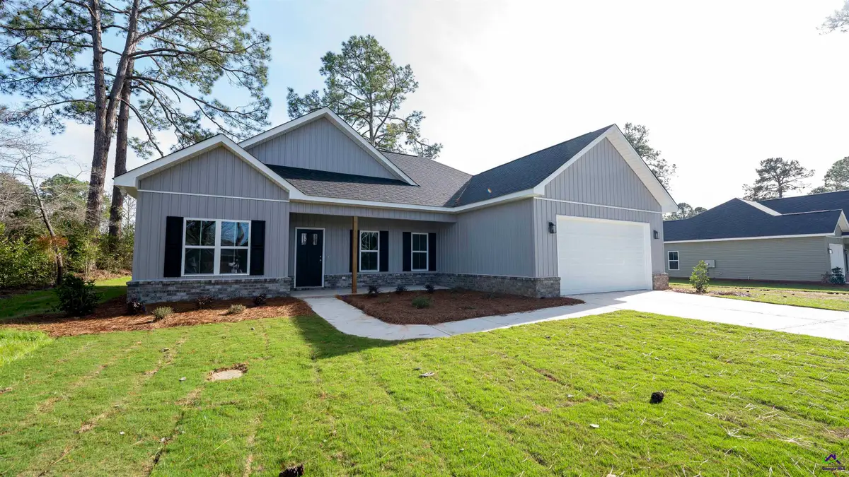 260 Ann Street, Cochran, GA 31014 - Image #1