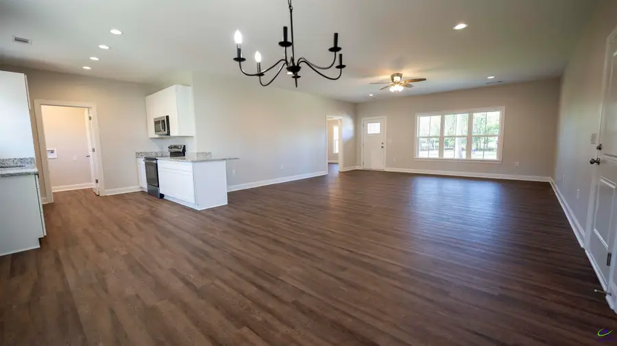 264 Ann Street, Cochran, GA 31014 - #3