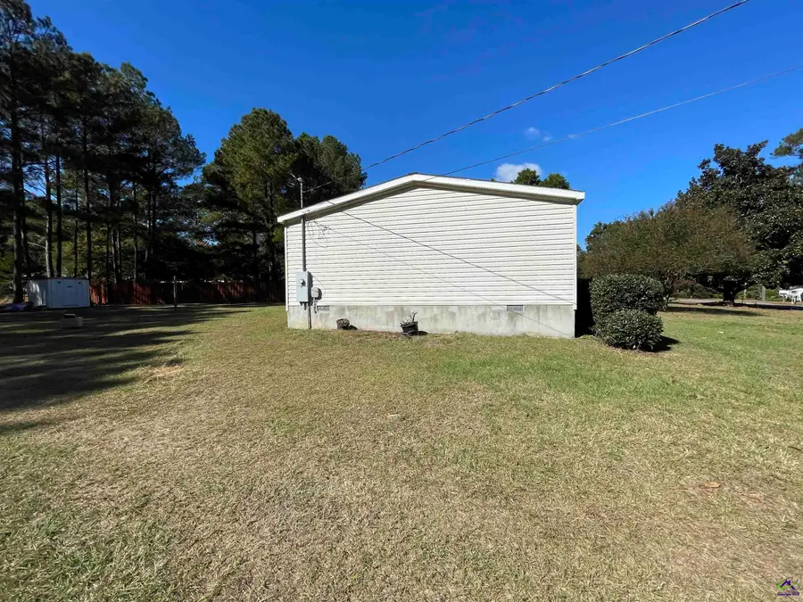 178 Country Club Circle, Cochran, GA 31014 - Image #3