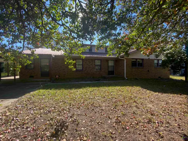 65 Mathews Street, Fort Valley, GA 31030