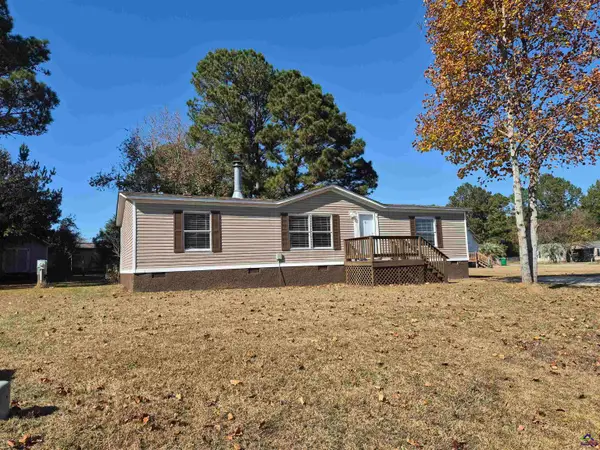 221 Hanover Drive, Byron, GA 31008