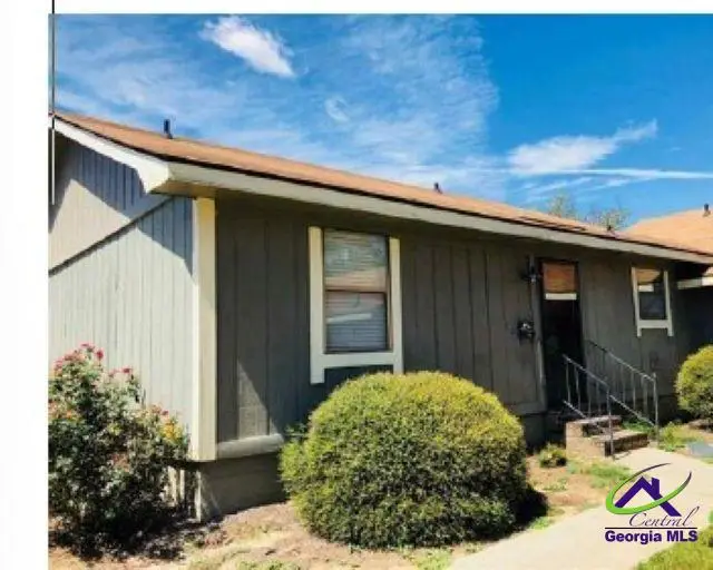 101 Stonehedge Dr, Warner Robins, GA 31088 - Image #1