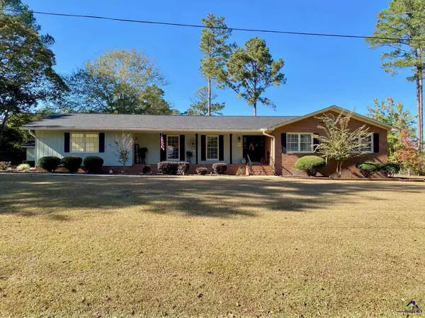 14 Browncroft Street, Hawkinsville, GA 31036