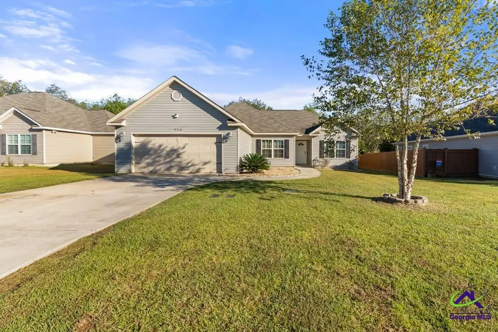 124 Worchester Circle, Perry, GA 31069 - Image #1