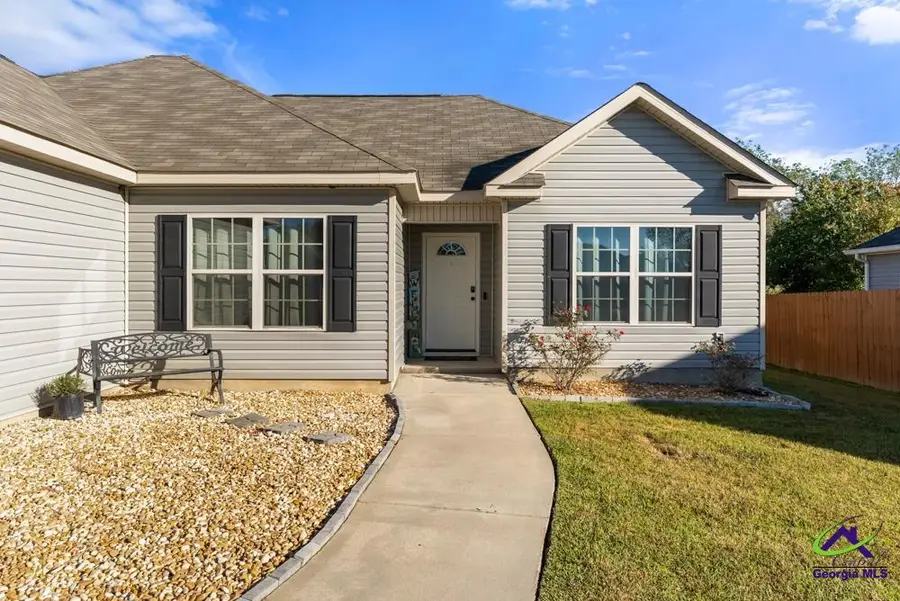 124 Worchester Circle, Perry, GA 31069 - Image #2