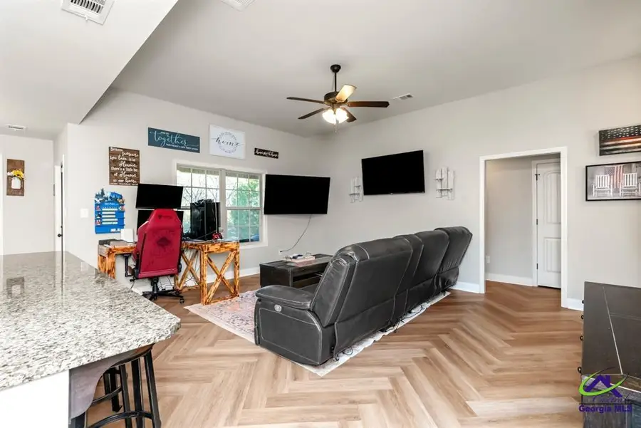 124 Worchester Circle, Perry, GA 31069 - Image #3