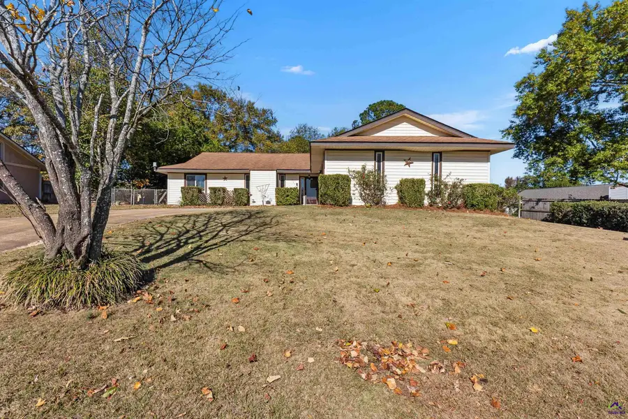 207 Summerhill Place, Warner Robins, GA 31088 - Image #2