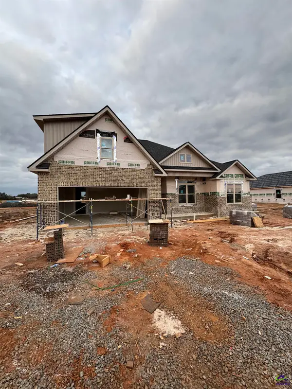 203 Farmland Circle, Perry, GA 31069