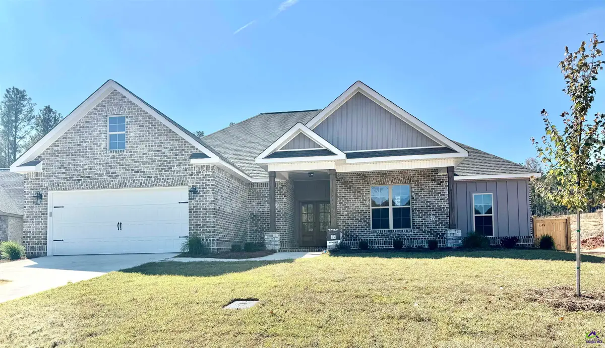 211 Golden Chestnut Bend, Bonaire, GA 31005 - Image #1