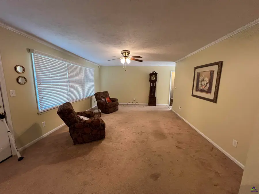 215 Kimberly Road, Warner Robins, GA 31088 - #2