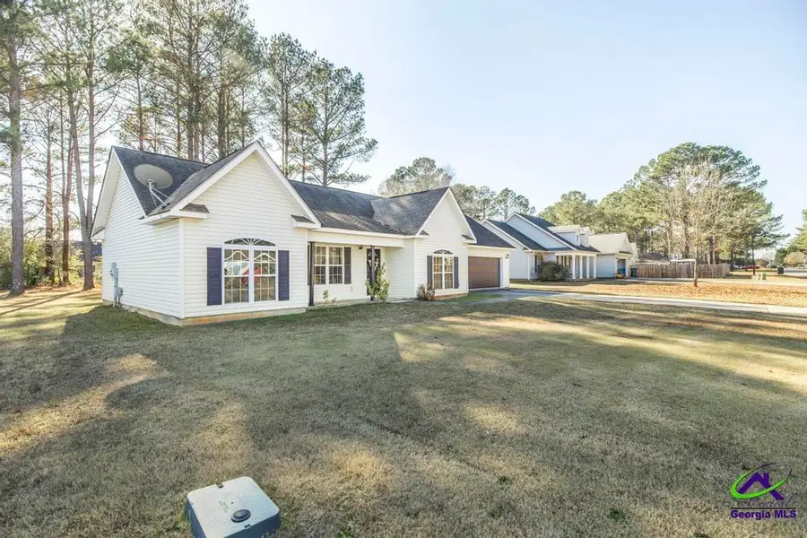 204 Chimney Rock Road, Perry, GA 31069 - Image #2