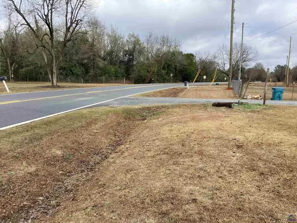 1598 N Taylor mills Roads, Fort Valley, GA 31030